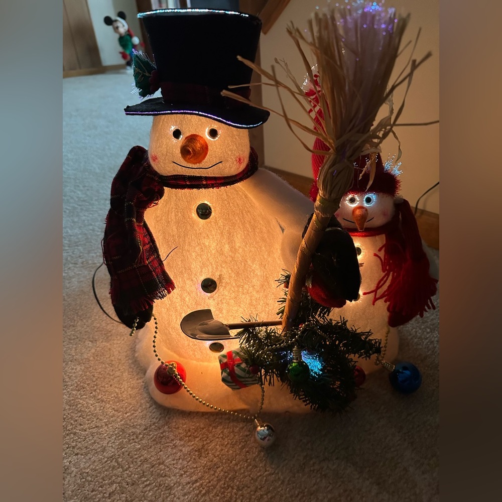 Festive Snowman Holiday Decor with Lights